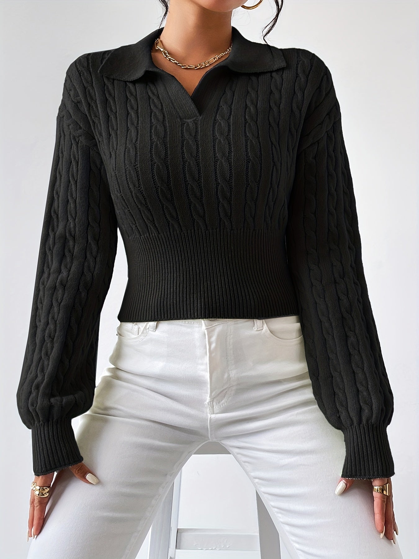 Pull en maille à col V structuré torsadé