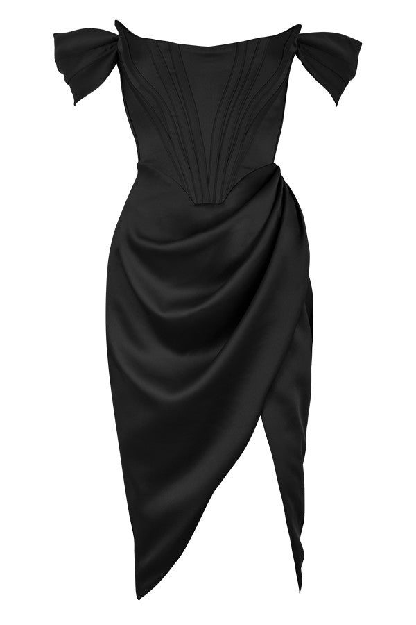 Robe en satin à épaules dénudées