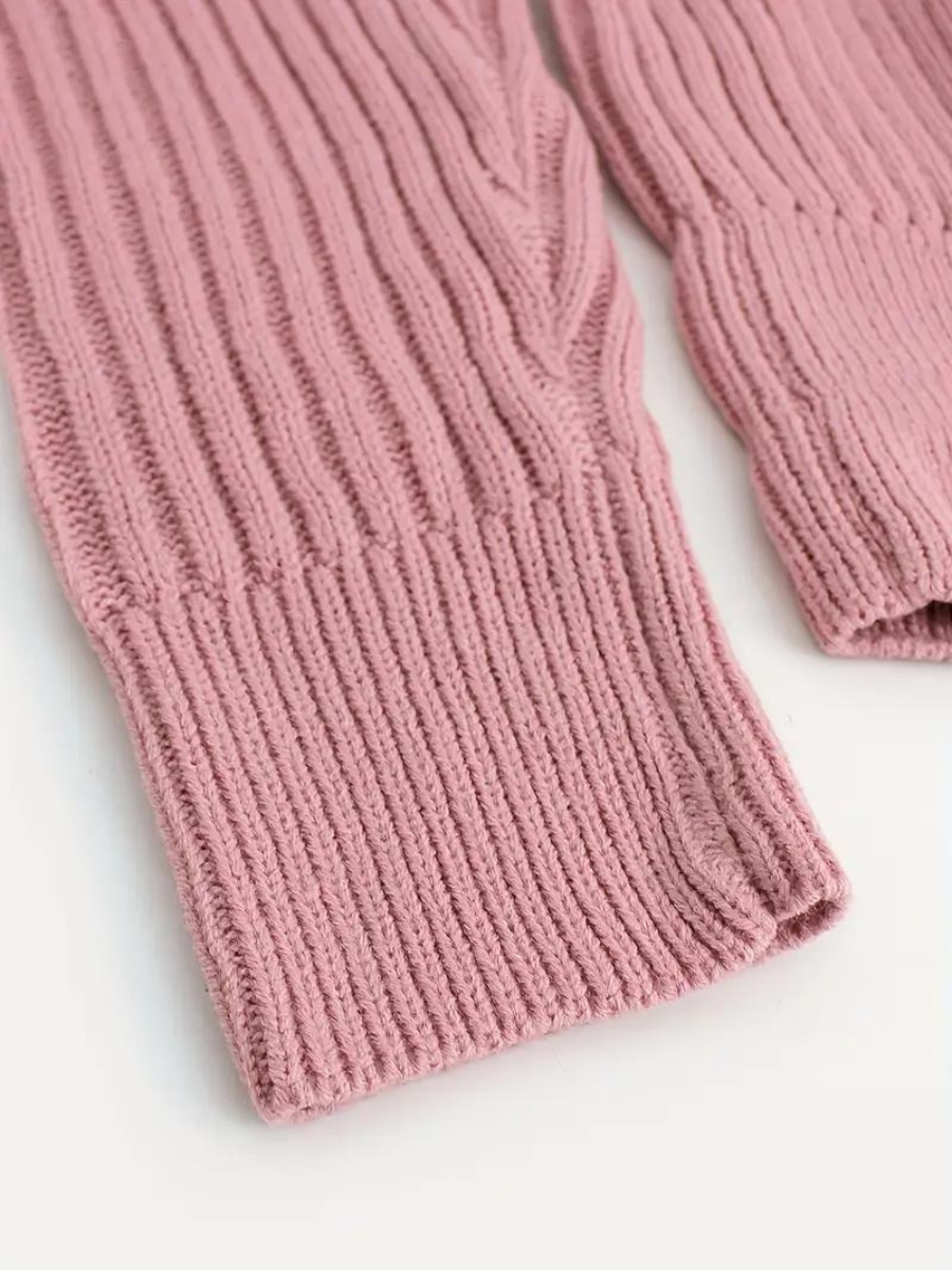 pull en maille côtelée à encolure asymétrique