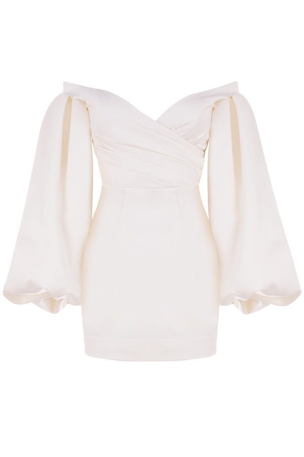 Mini-robe en satin ivoire à manches ballon