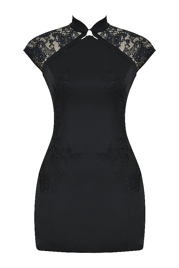 Mini-robe noire brodée