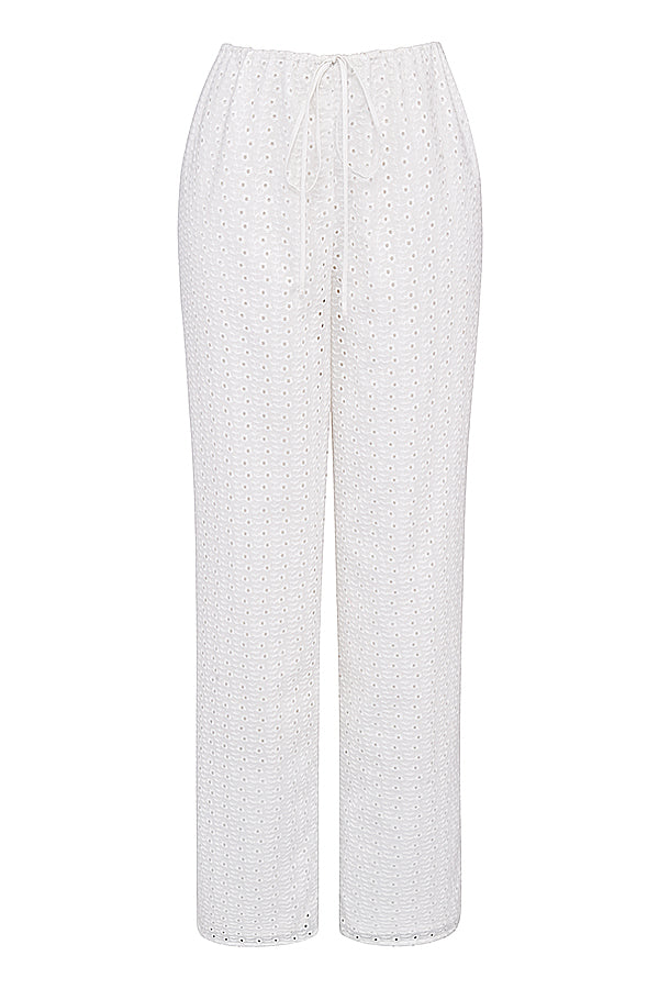 Haut brassiàre en broderie anglaise blanche avec pantalon