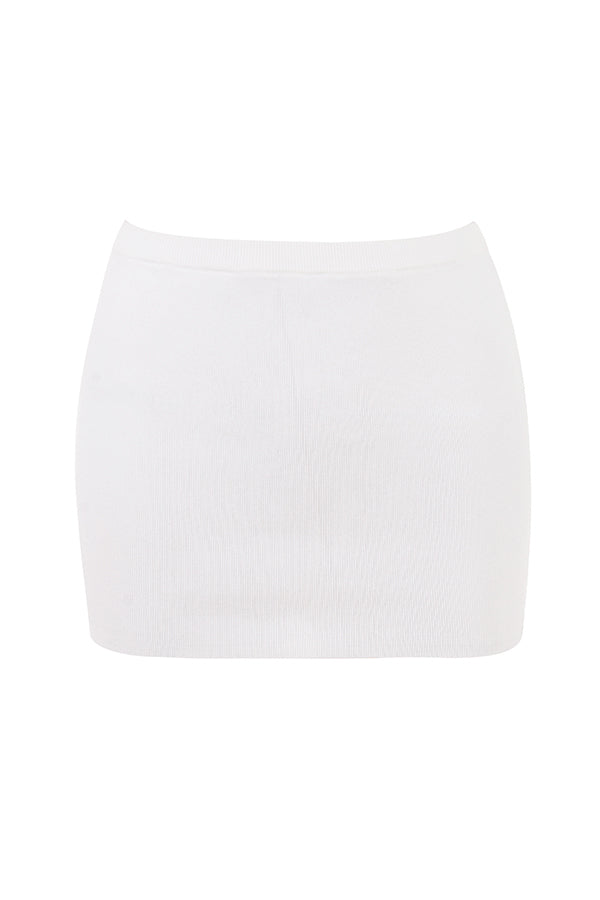 Top en maille blanc avec mini-jupe
