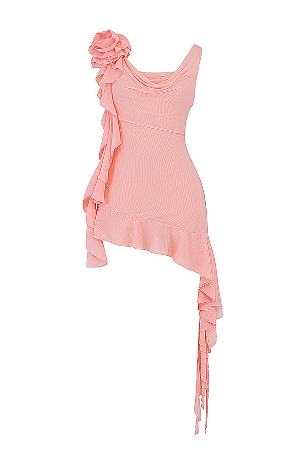 Mini-robe abricot douce à volants
