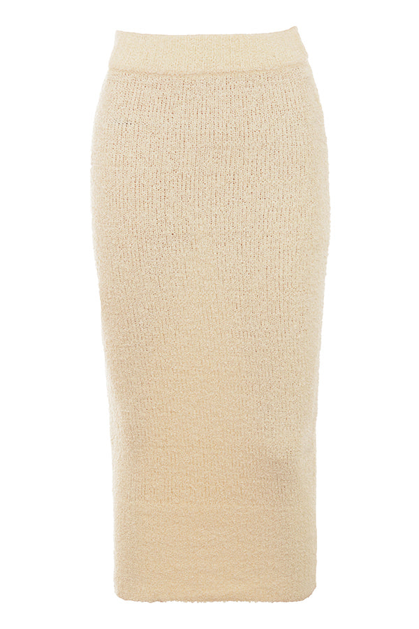 Pull court en maille bouclée douce de couleur cràme avec jupe midi