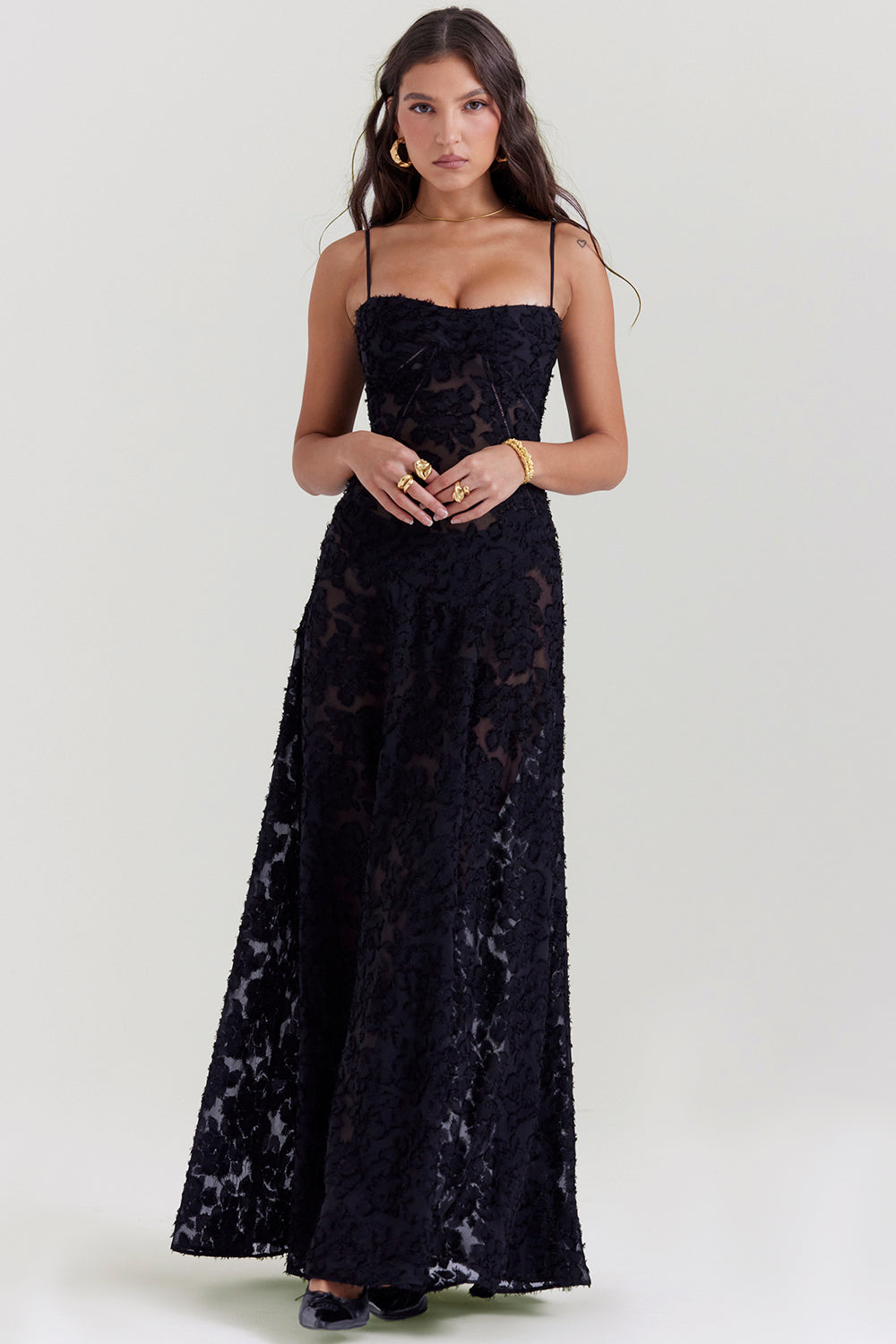 Robe longue vintage de couleur cràme avec dos en dentelle