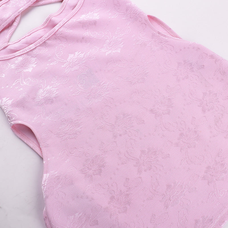 Mini-robe rose fendue creuse
