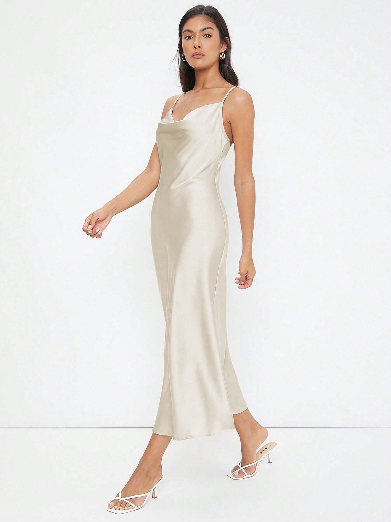 Robe longue décontractée en satin