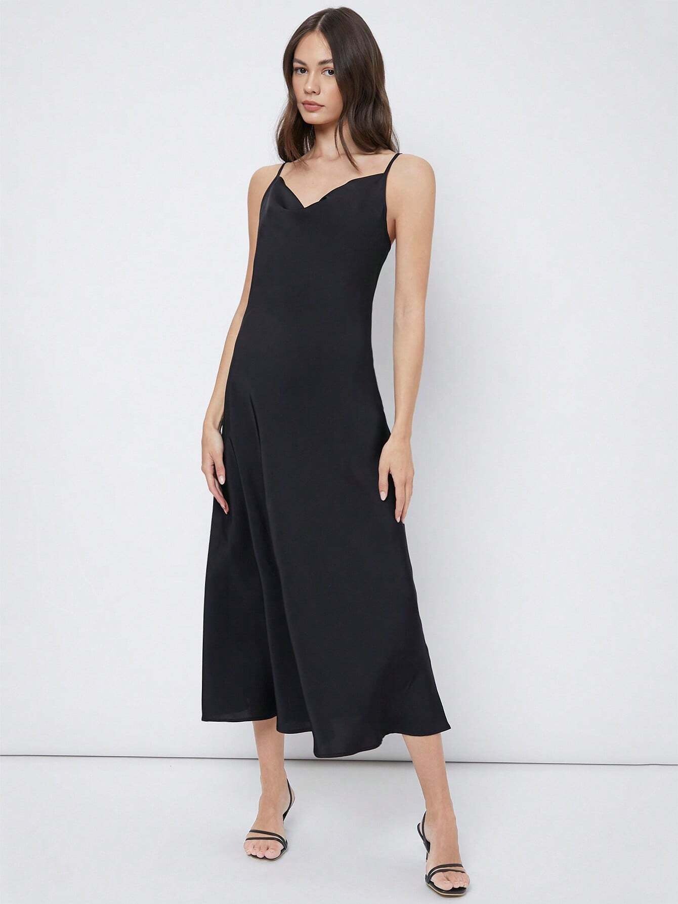 Robe longue décontractée en satin