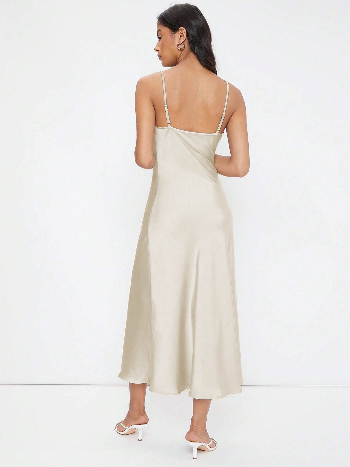 Robe longue décontractée en satin