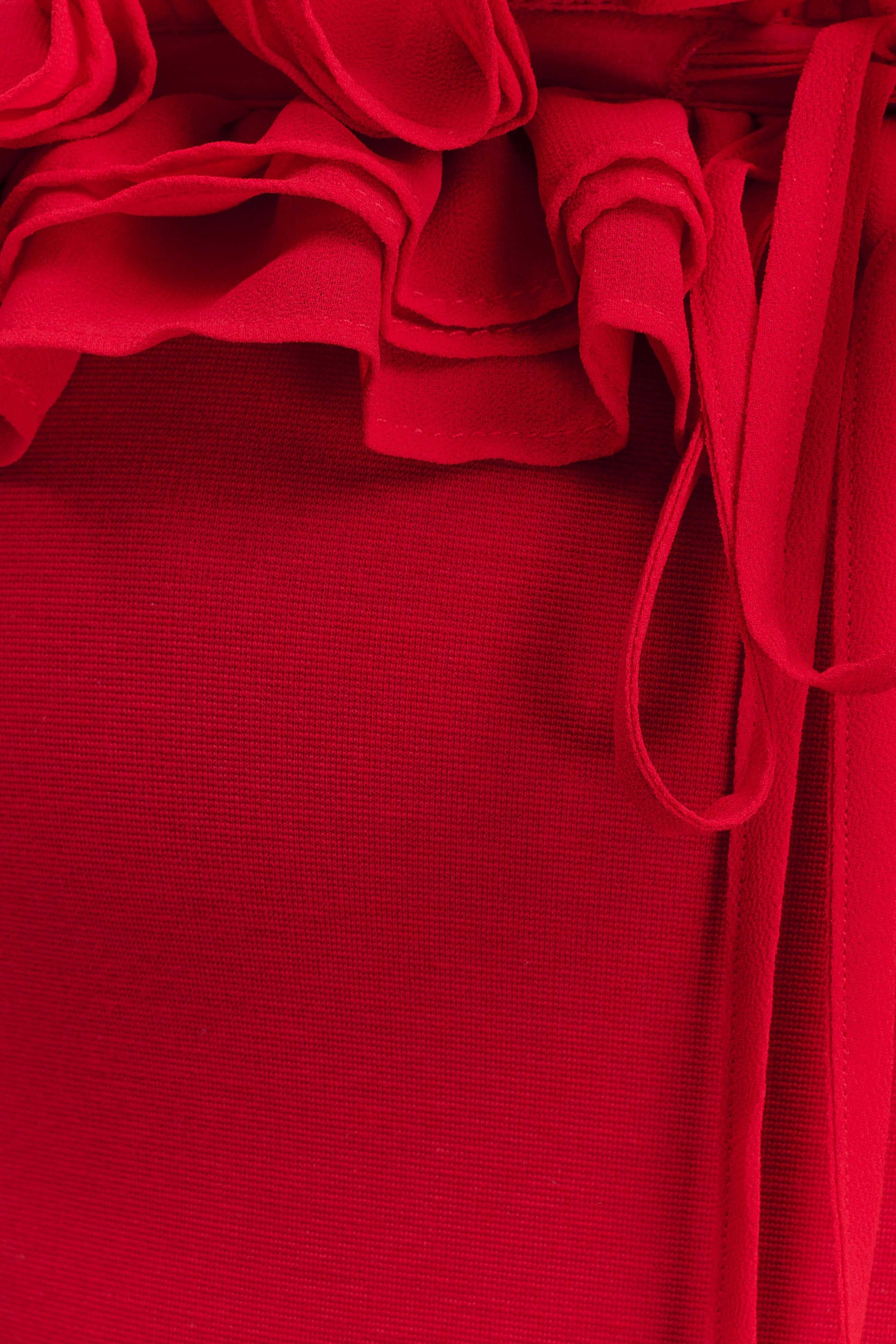 Robe Longue Rouge à Volants et Epaules Dénudées