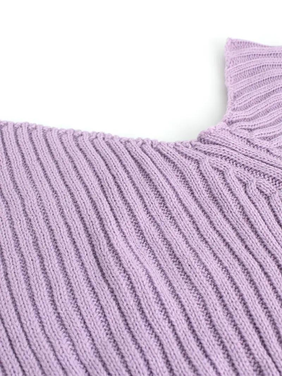 pull en maille côtelée à encolure asymétrique