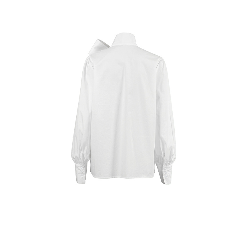 Chemise blanche avec noeud