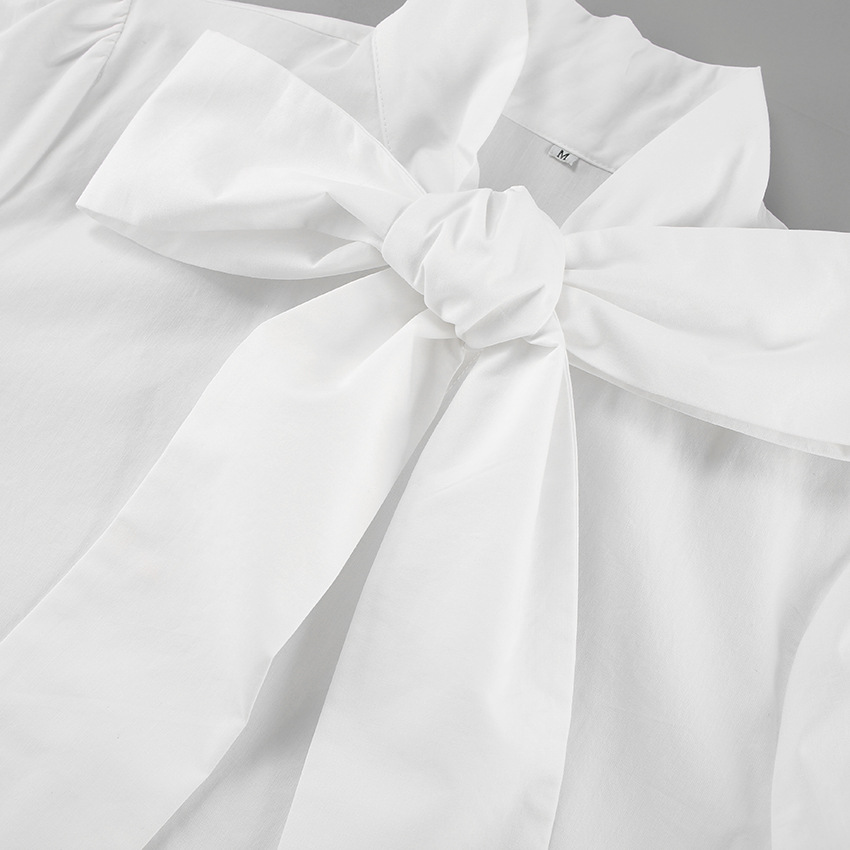 Chemise blanche avec noeud