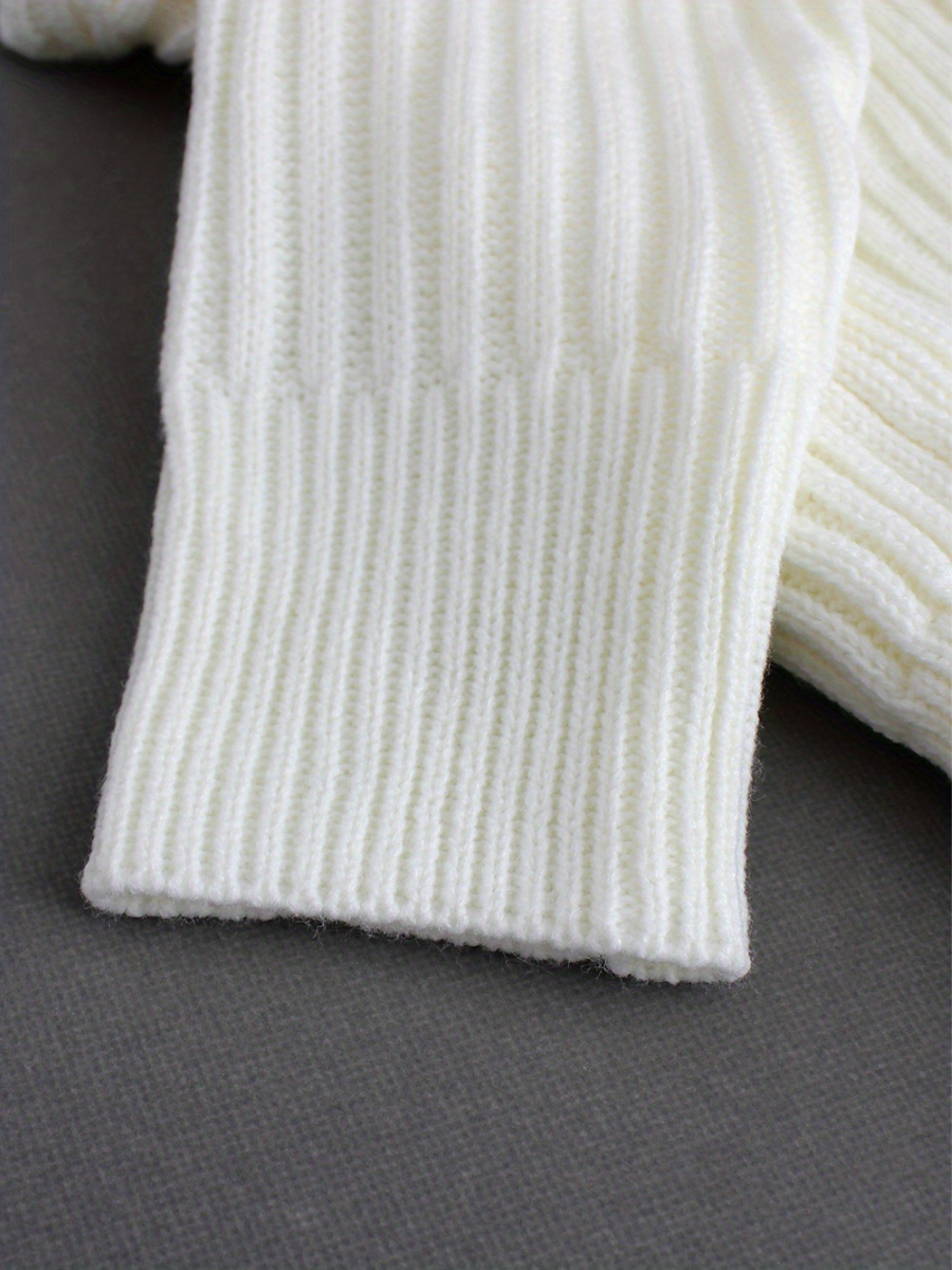 pull en maille côtelée à encolure asymétrique