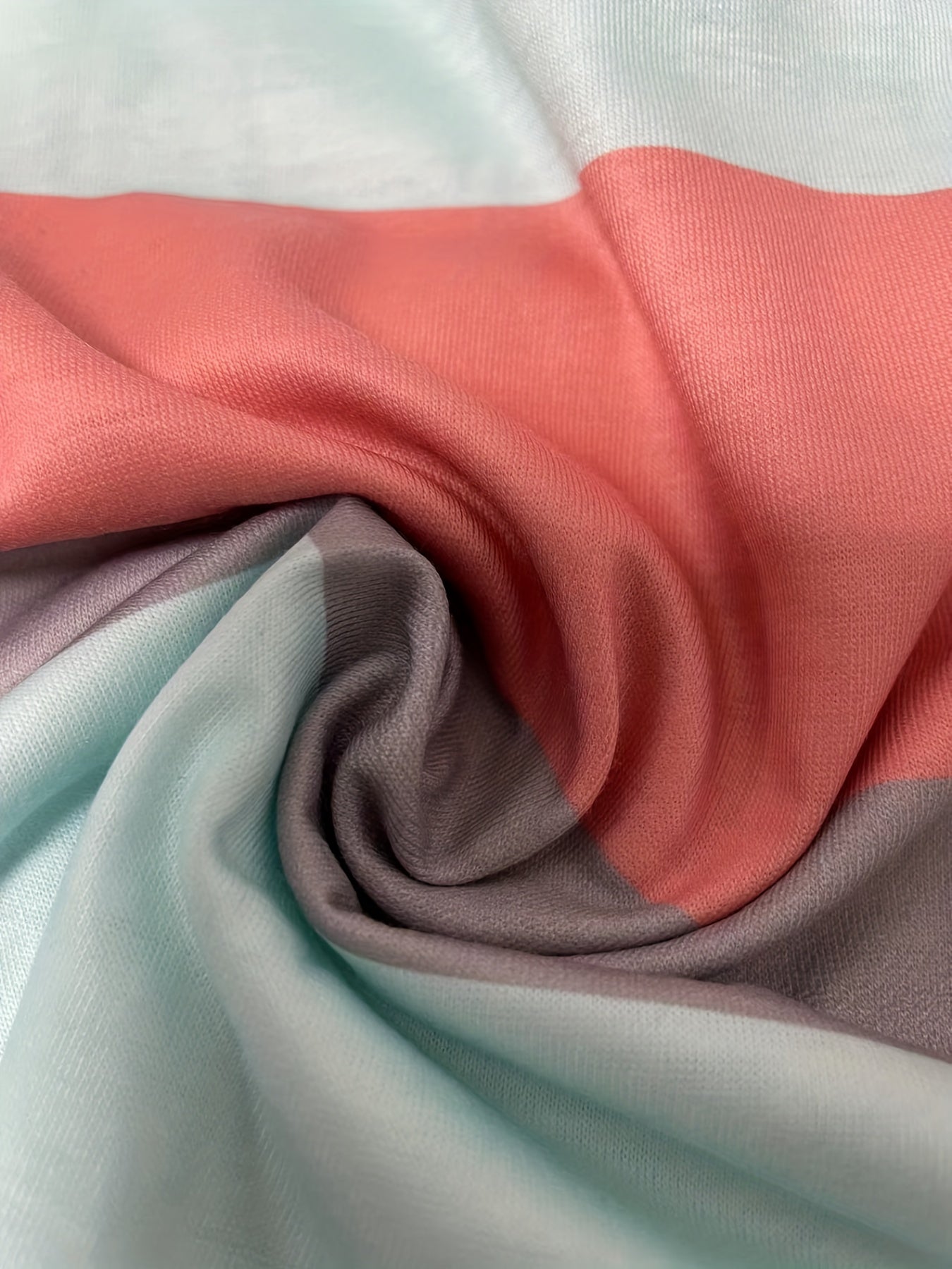 Robe décontractée à manches courtes et motif rayé