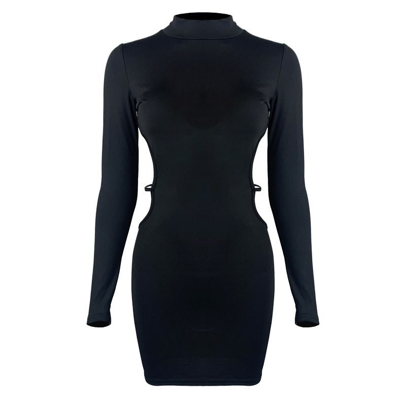 Mini-robe à encolure haute et découpes en noir
