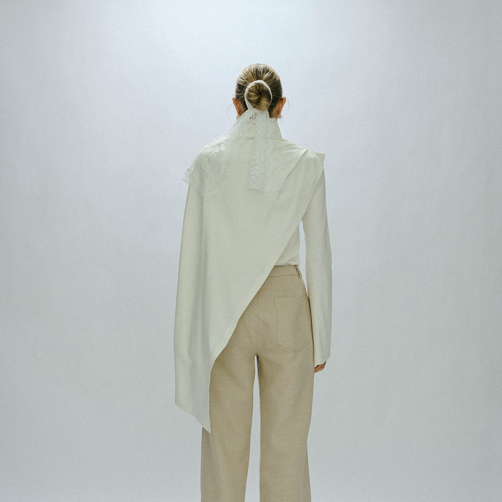 Cape pull