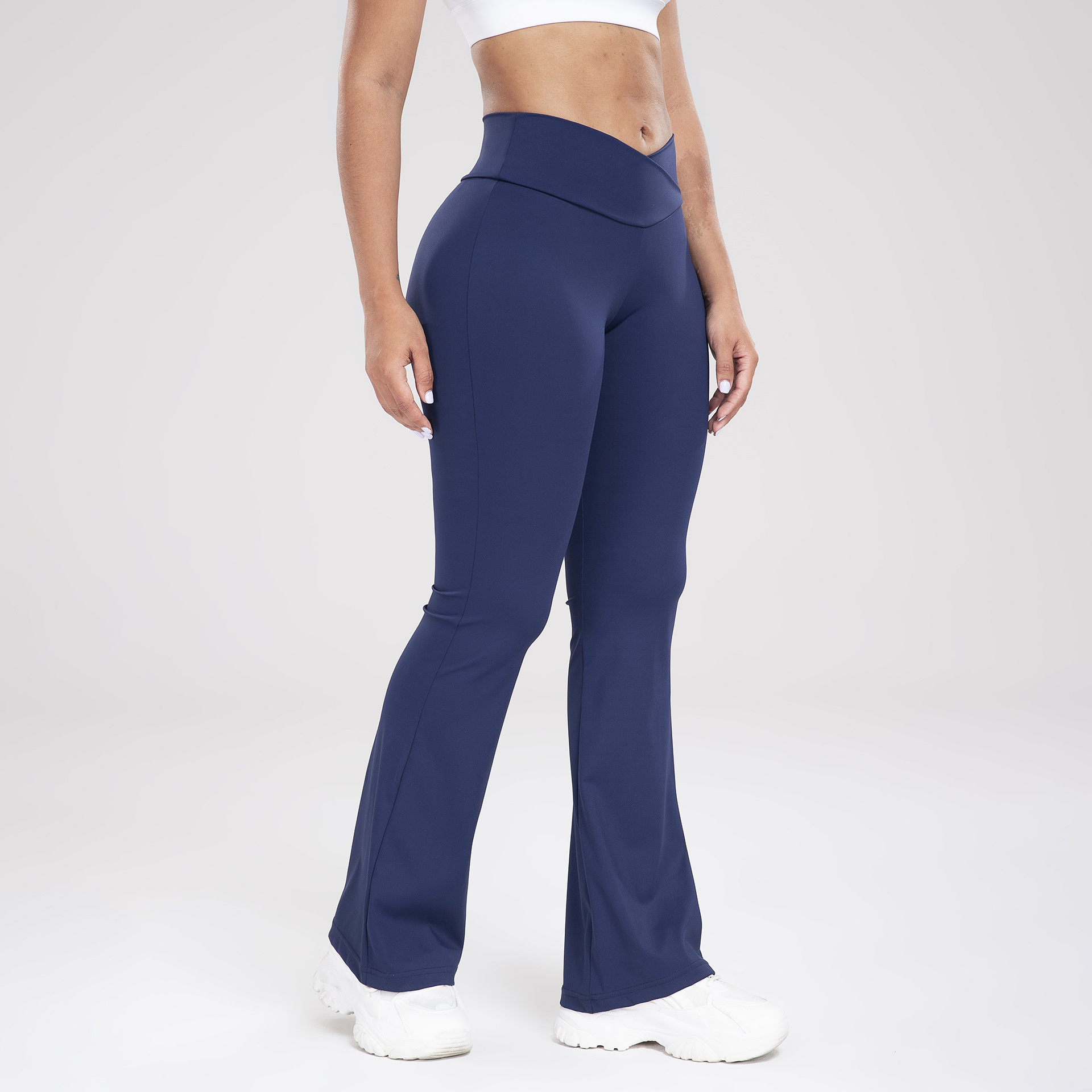 Pantalon de sport bootcut avec large ceinture