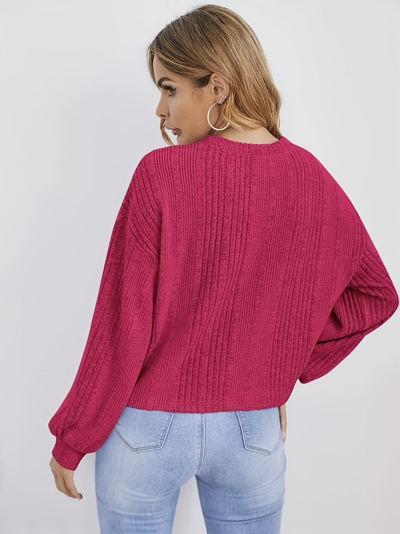 Pull côtelé à col rond et décoration de perles