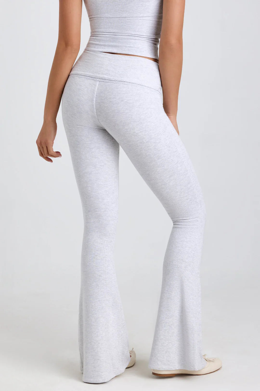 Haut et pantalon évasés taille mi-haute en modal côtelé