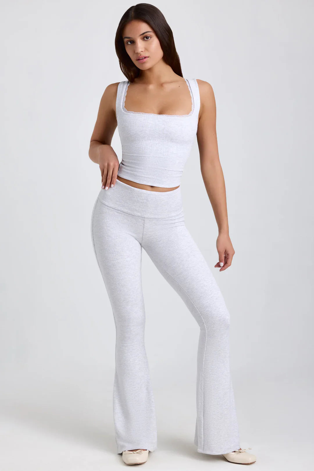 Haut et pantalon évasés taille mi-haute en modal côtelé