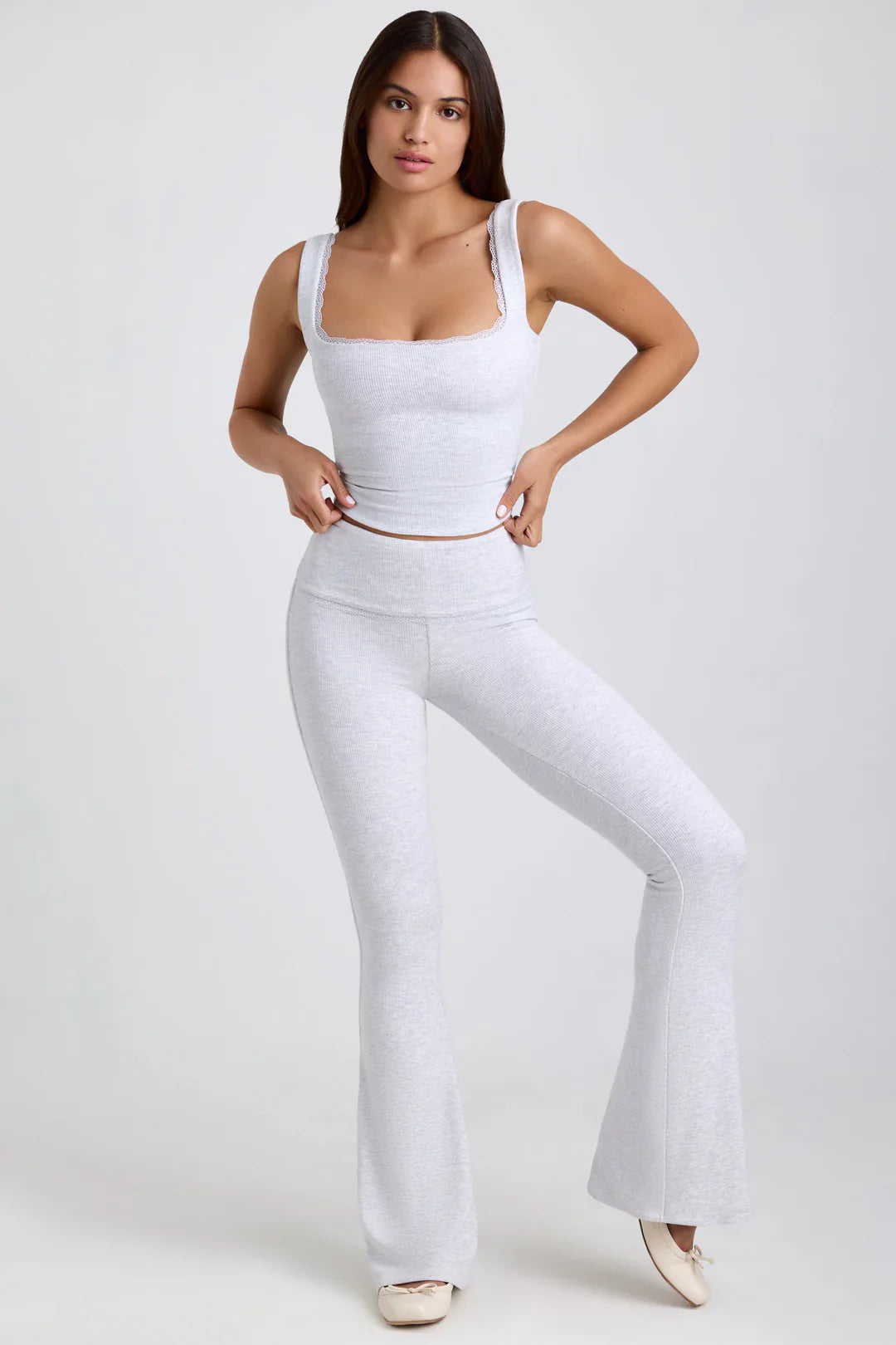 Haut et pantalon évasés taille mi-haute en modal côtelé