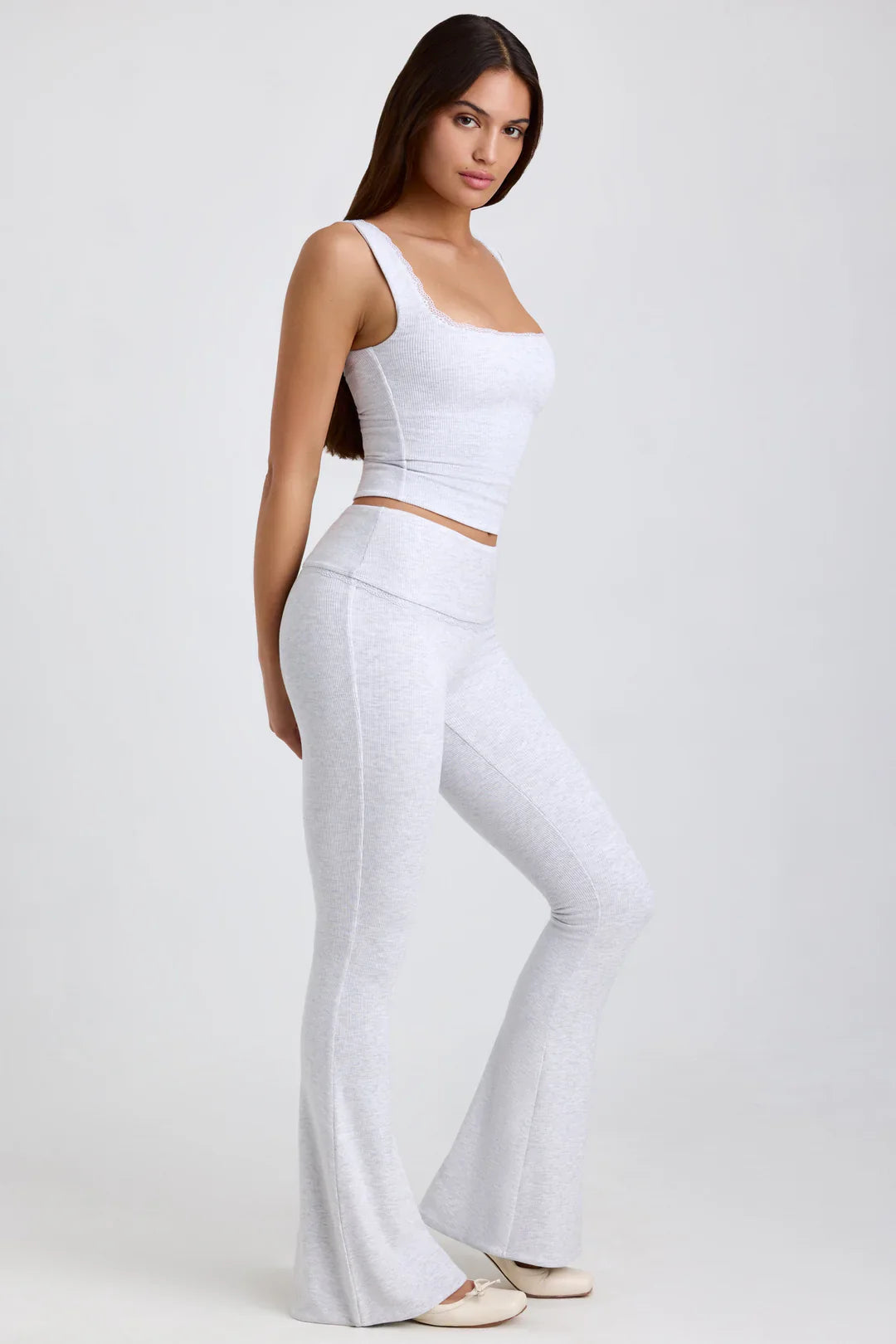 Haut et pantalon évasés taille mi-haute en modal côtelé
