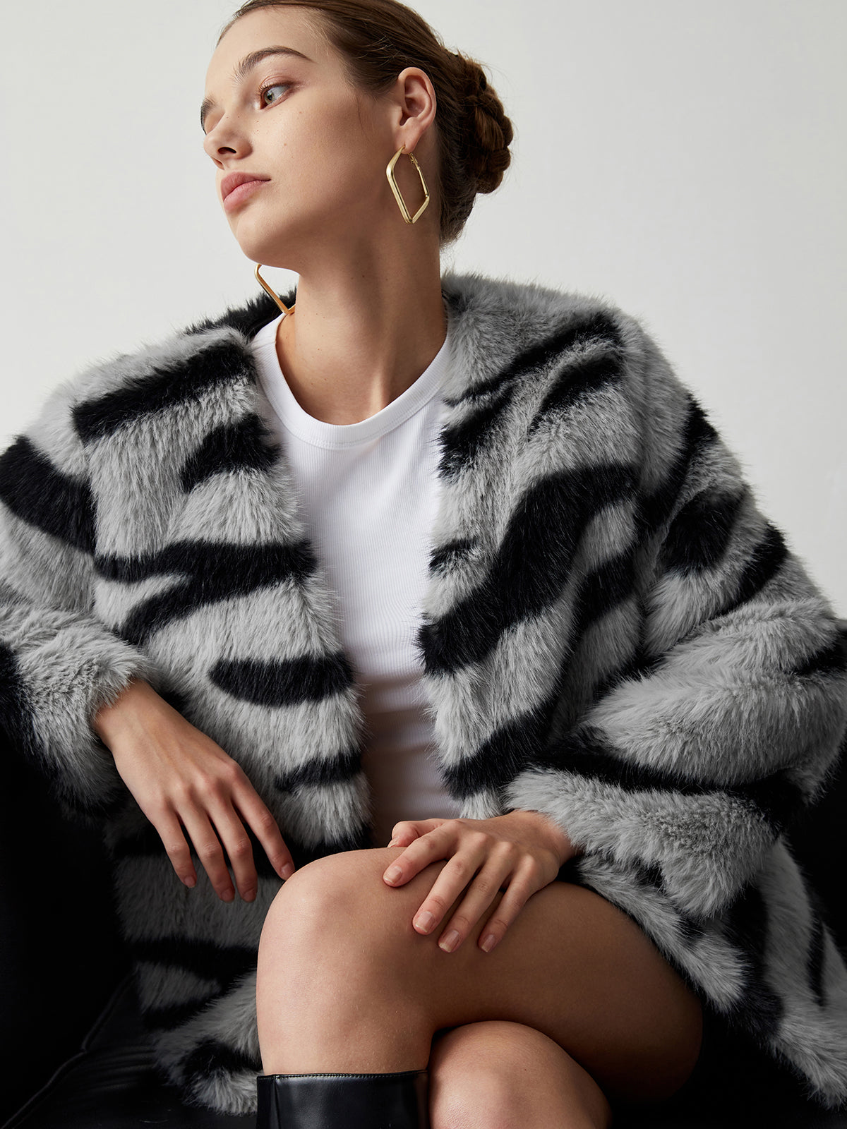 Pull duveteux gris