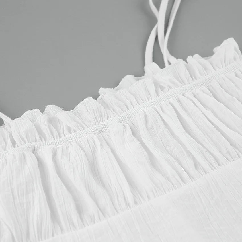 Robe d'été blanche à lacets