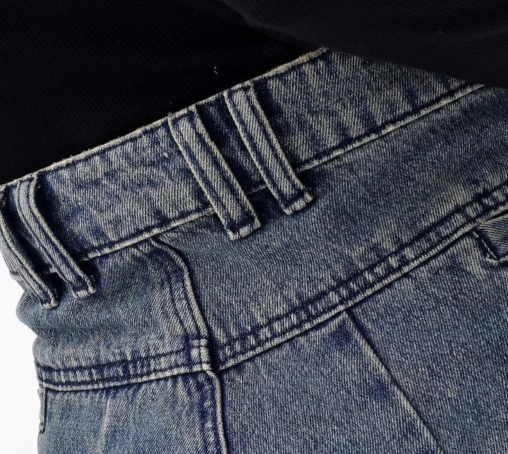 Jean taille haute à jambes larges