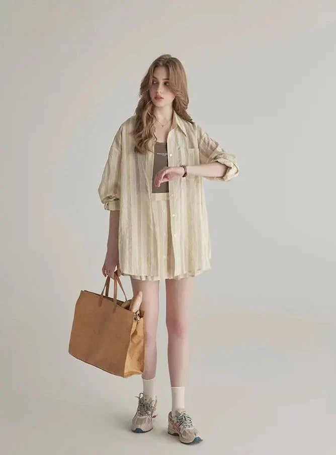 Tailleur chemise et jupe à rayures