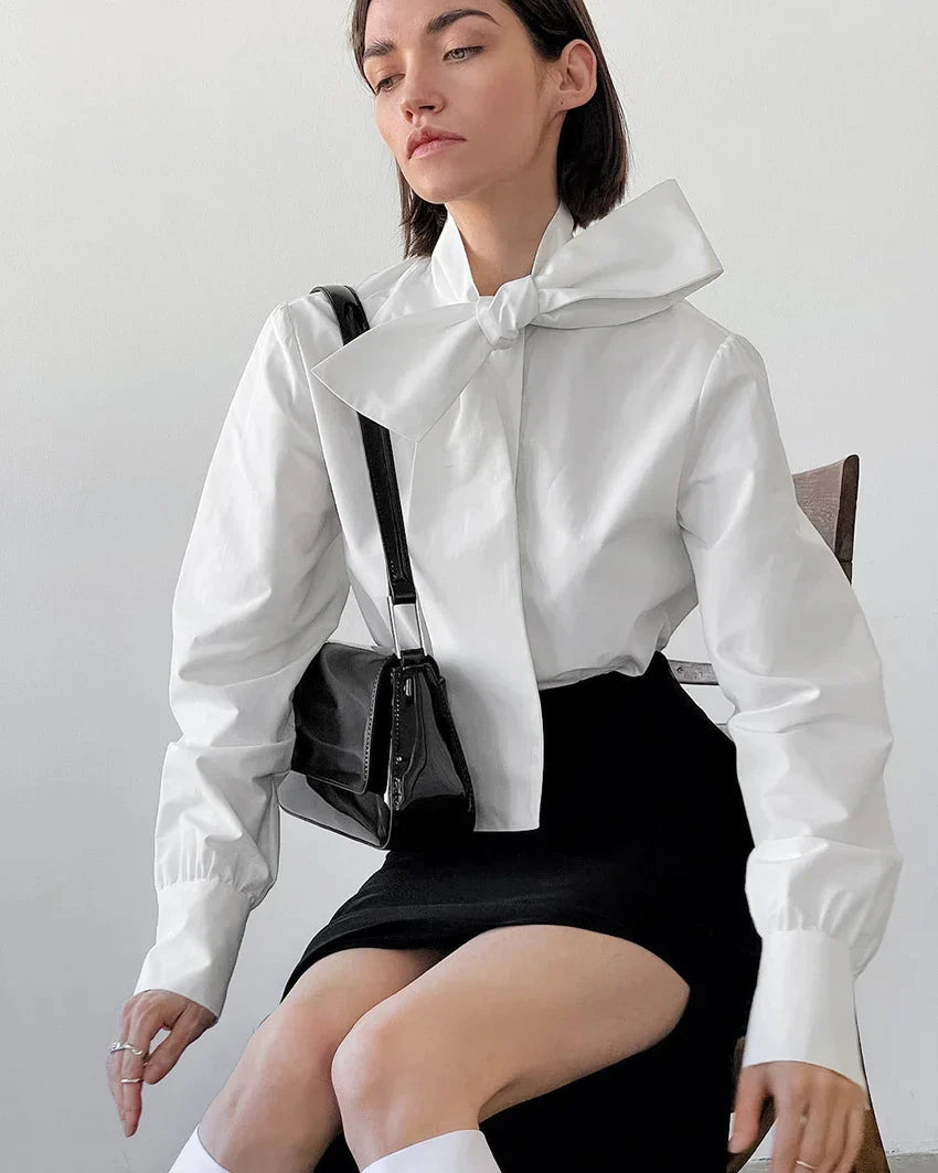 Chemise blanche avec noeud