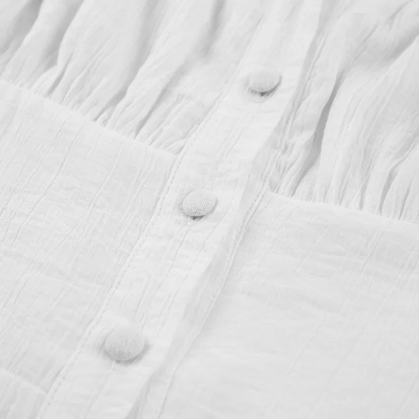 Robe d'été blanche à lacets