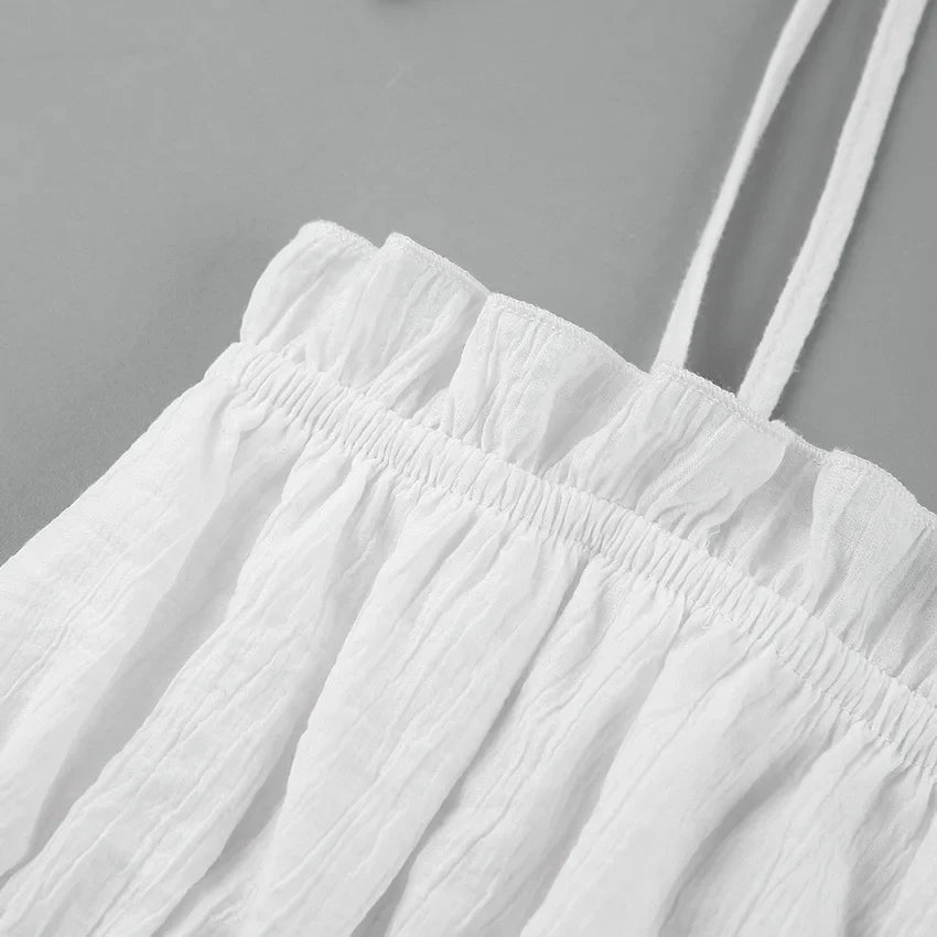 Robe d'été blanche à lacets
