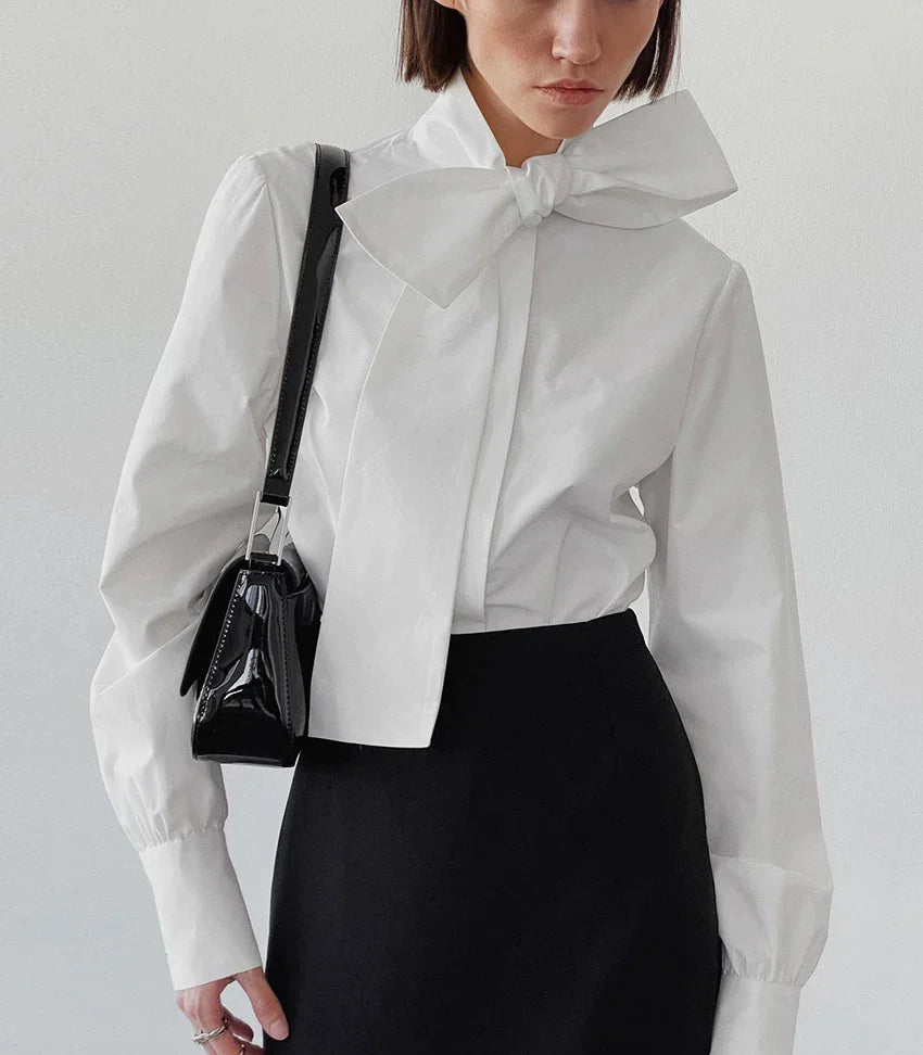 Chemise blanche avec noeud
