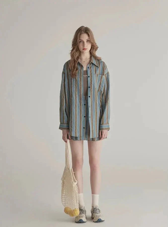 Tailleur chemise et jupe à rayures