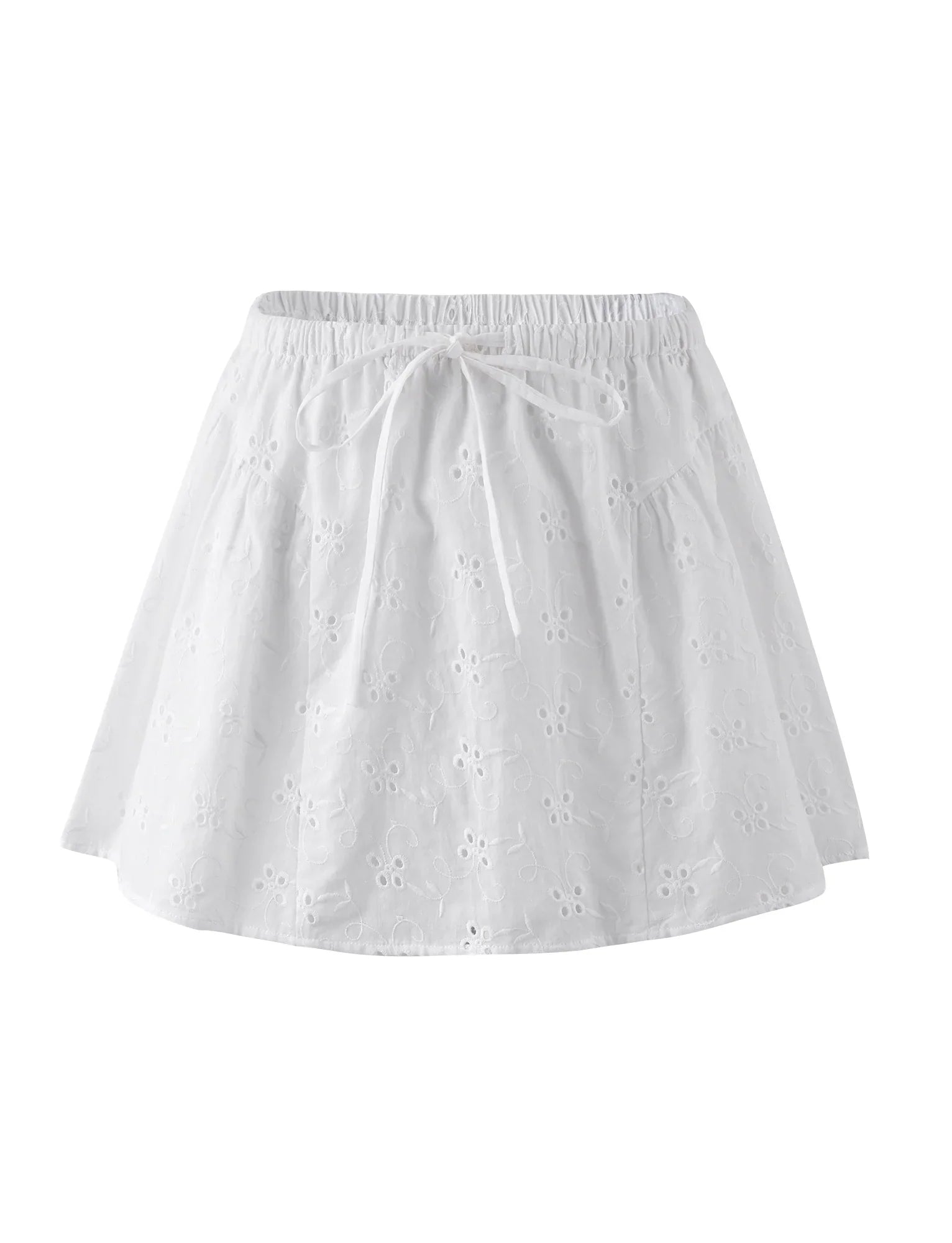 Top vintage blanc à manches courtes et mini jupe