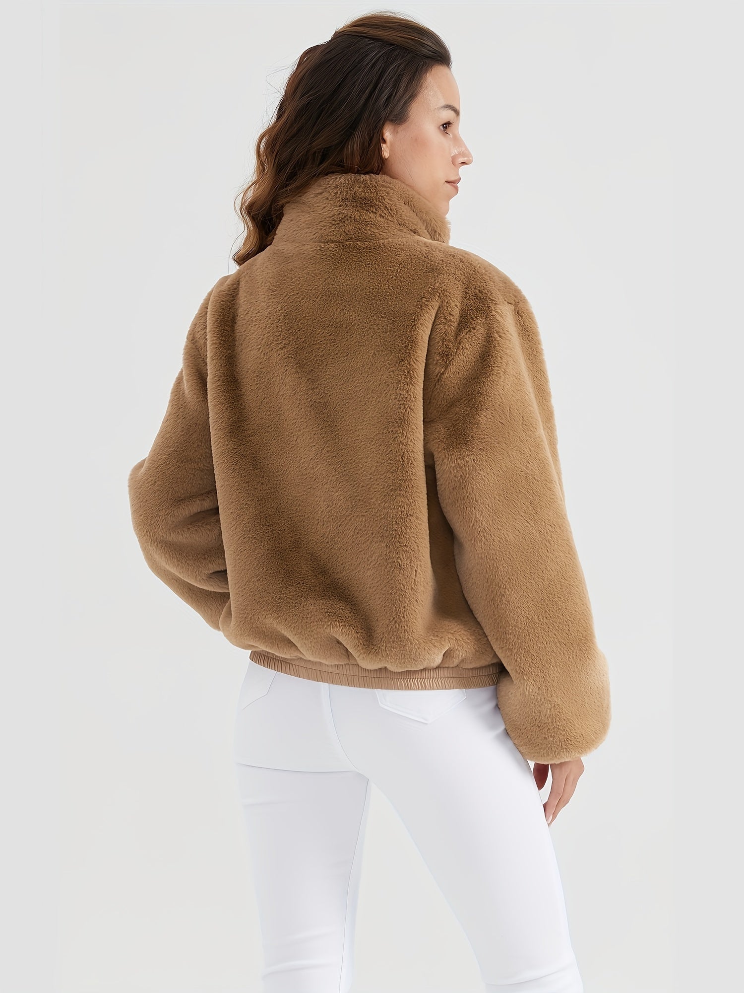 Veste en fausse fourrure à col montant