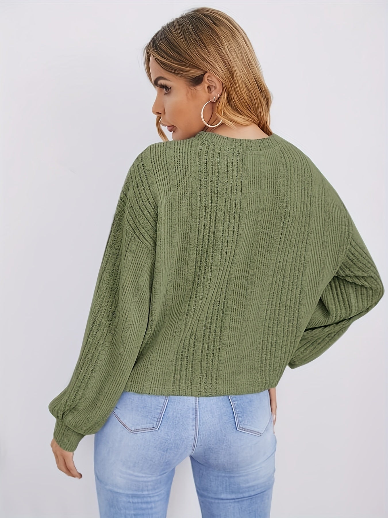 Pull côtelé à col rond et décoration de perles