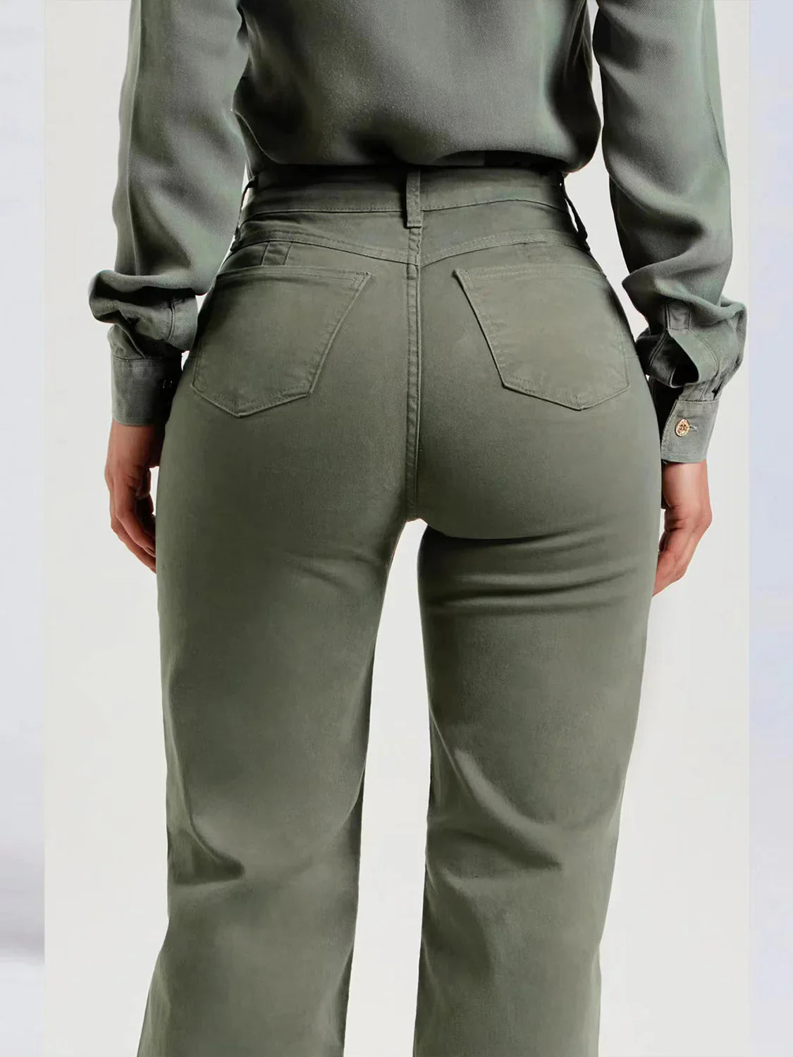Pantalon évasé effiloché