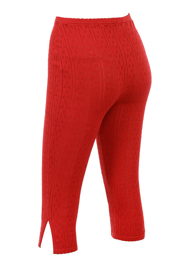 Haut en maille côtelée cerise avec pantalon capri en maille