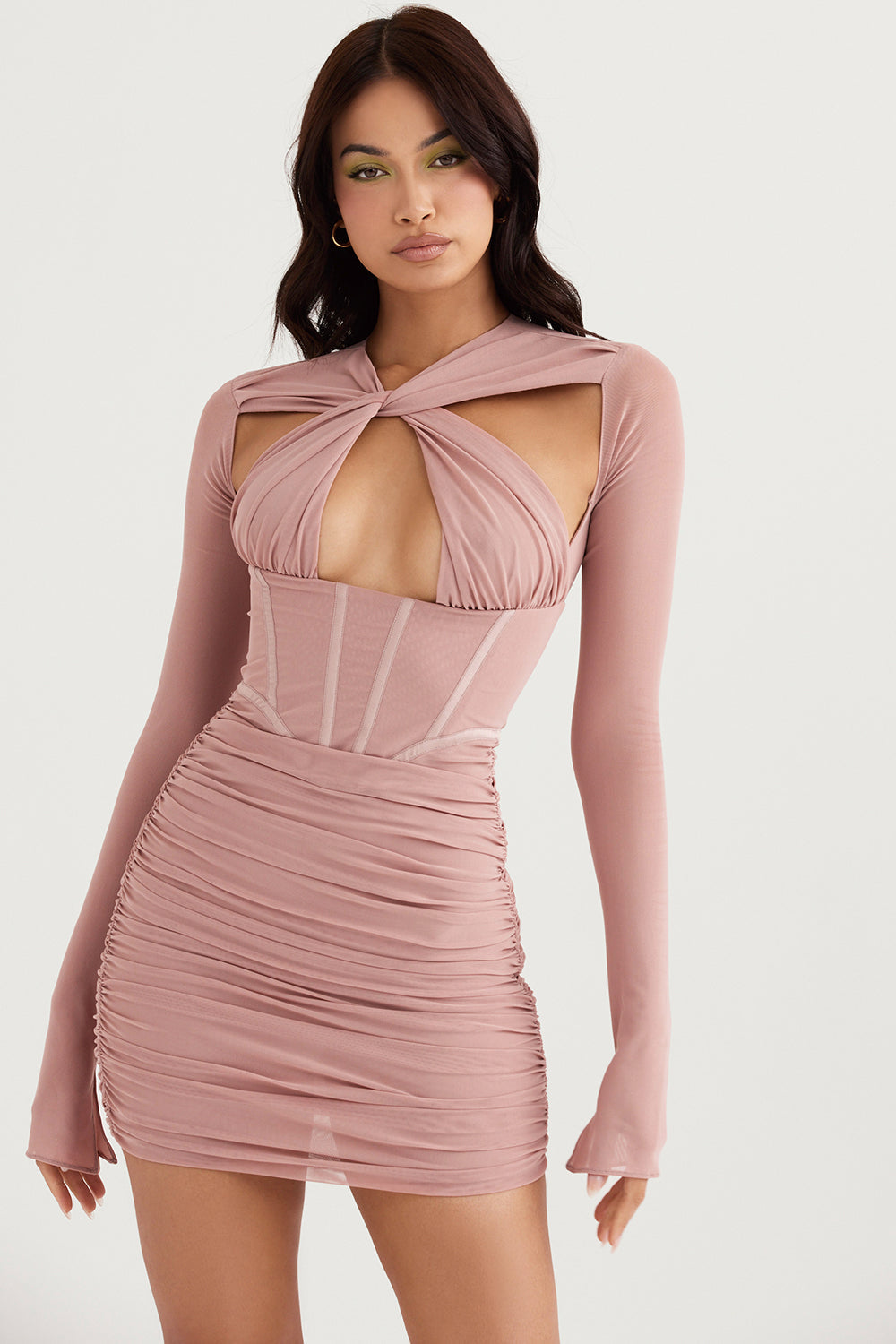 Mini-robe corset rose poudré
