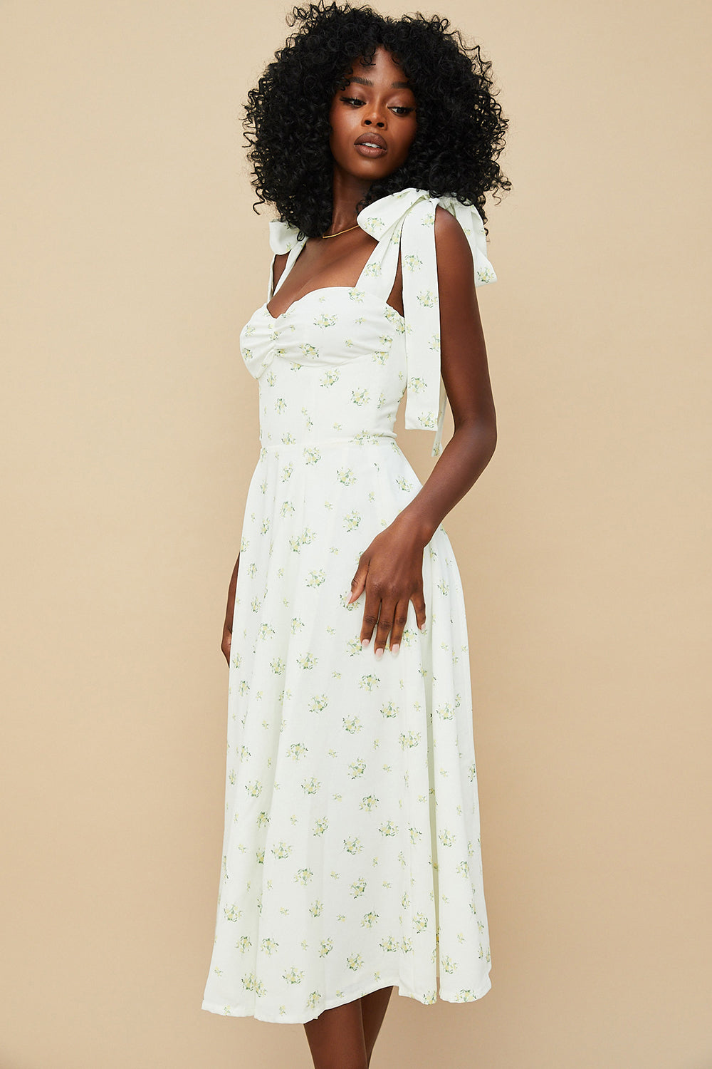 Robe d'été midi fleurie