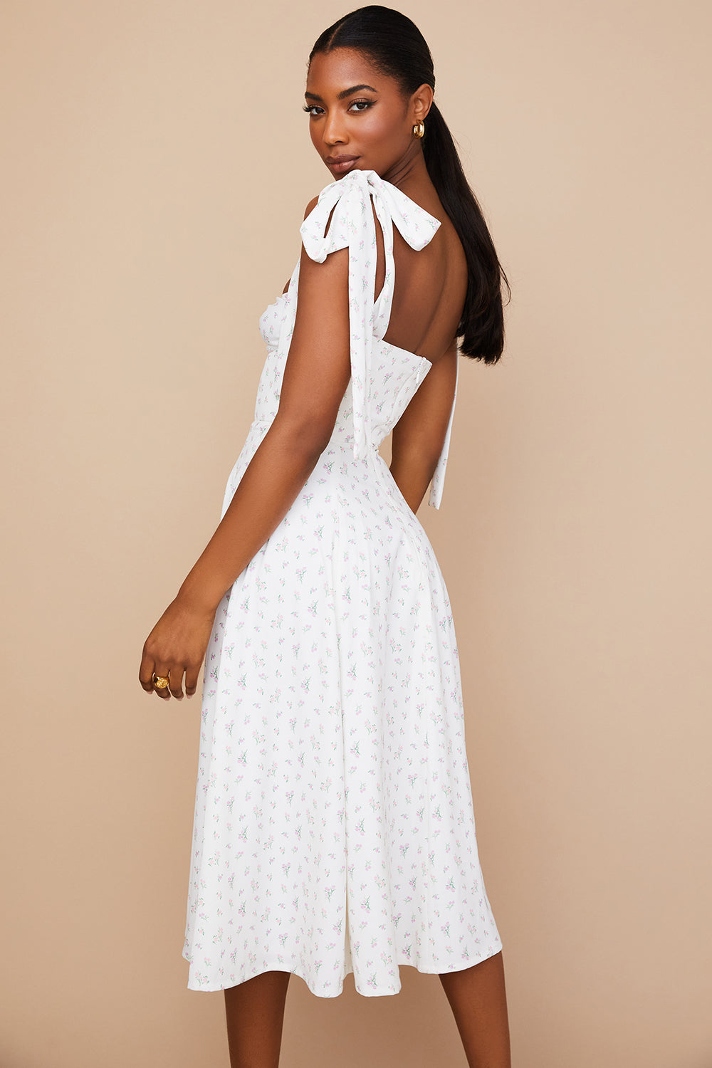 Robe d'été midi fleurie