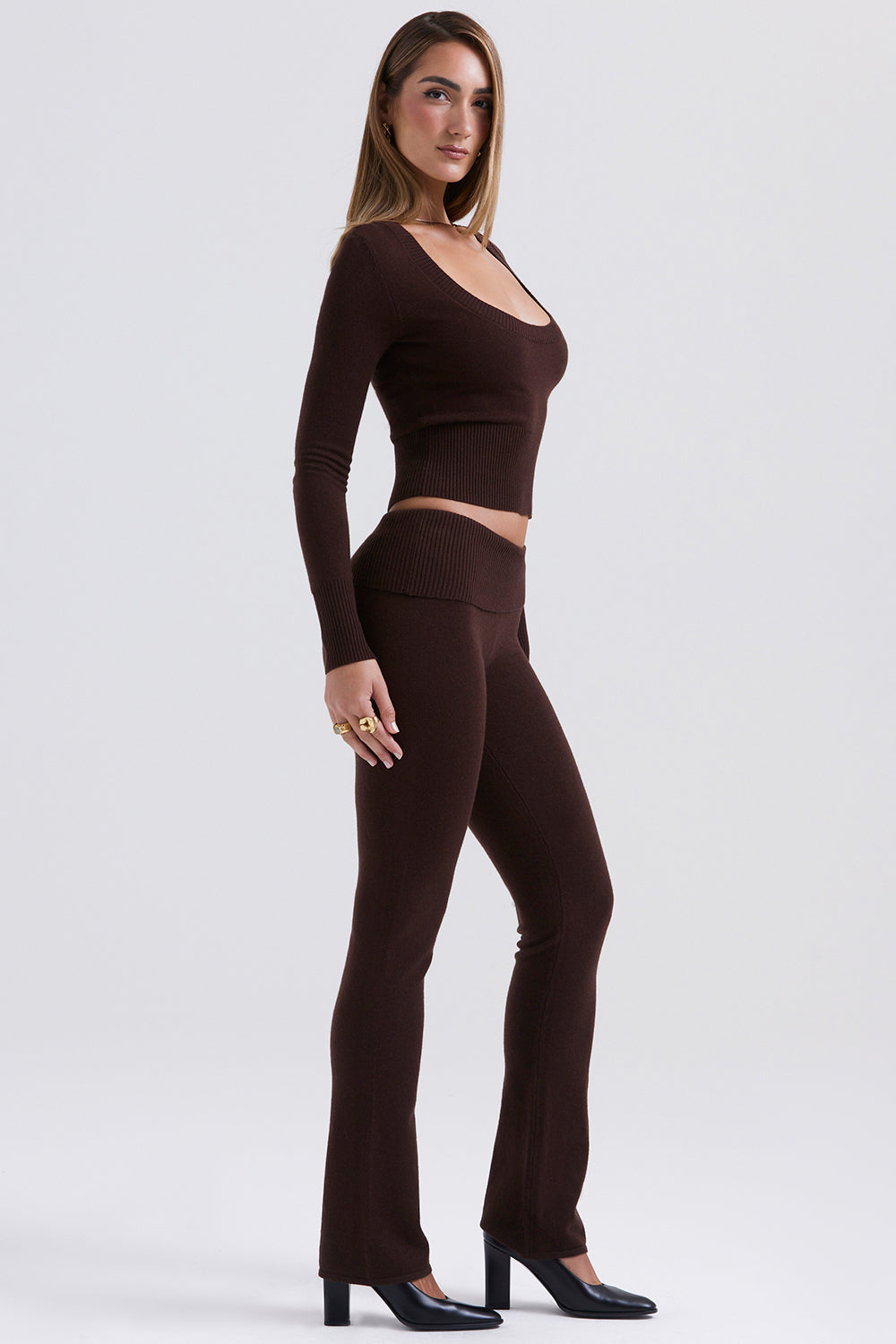 Top col rond et pantalon en cachemire mélangé chocolat