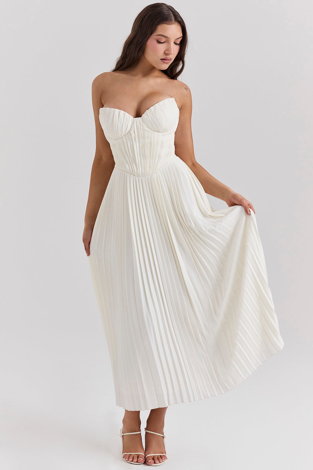 Robe longue plissée ivoire