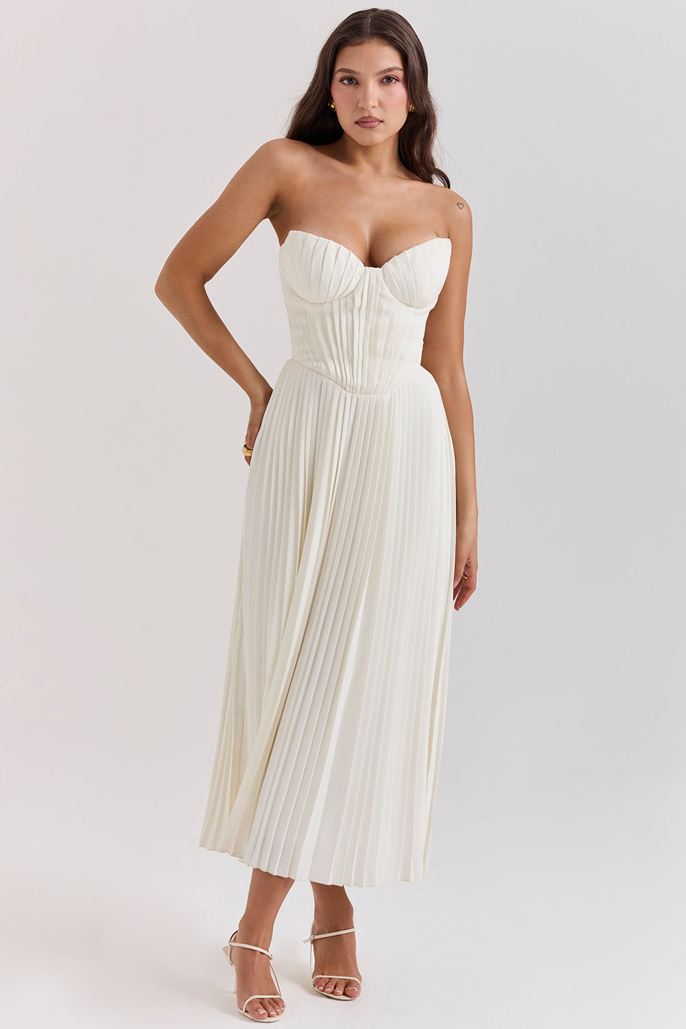 Robe longue plissée ivoire