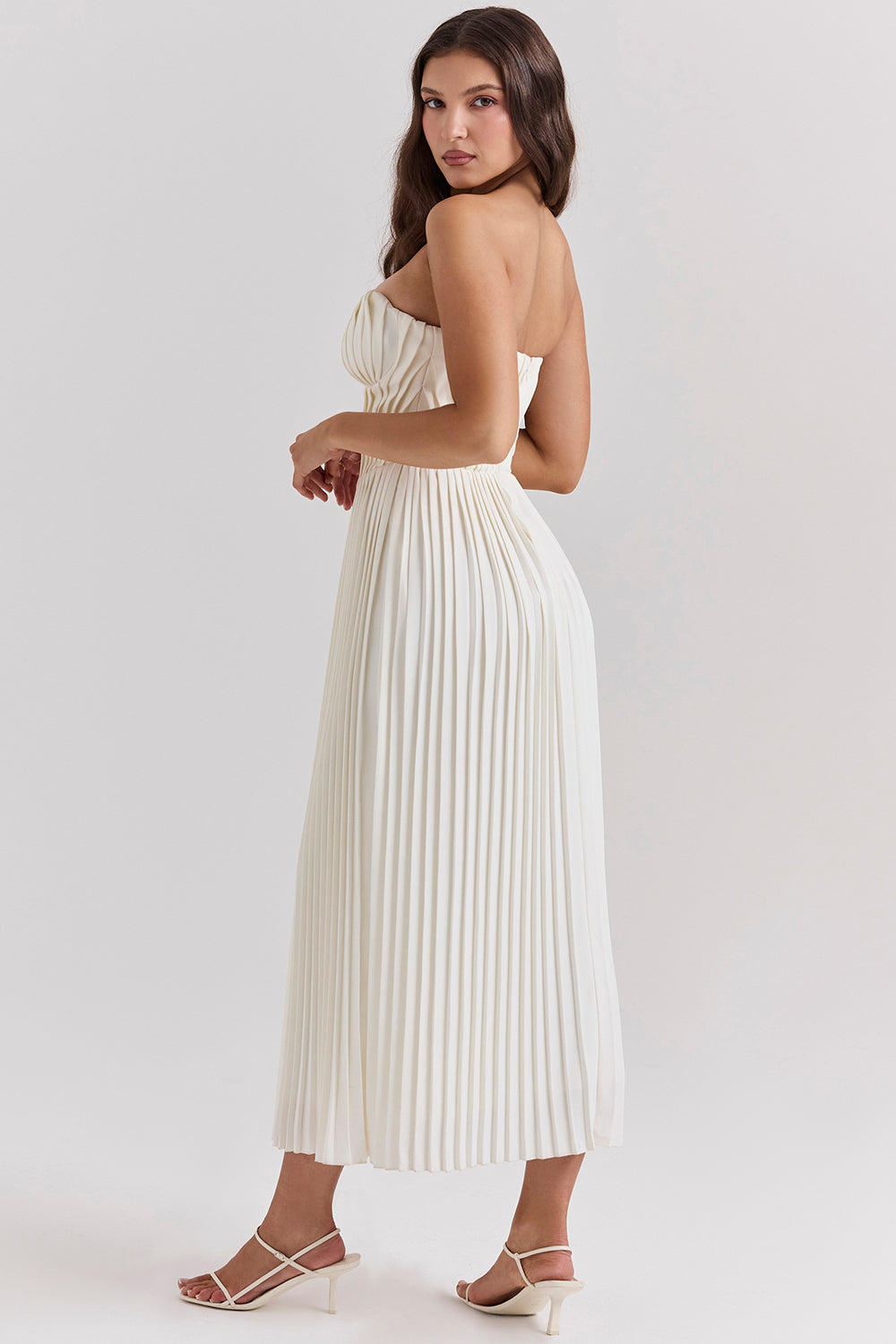 Robe longue plissée ivoire