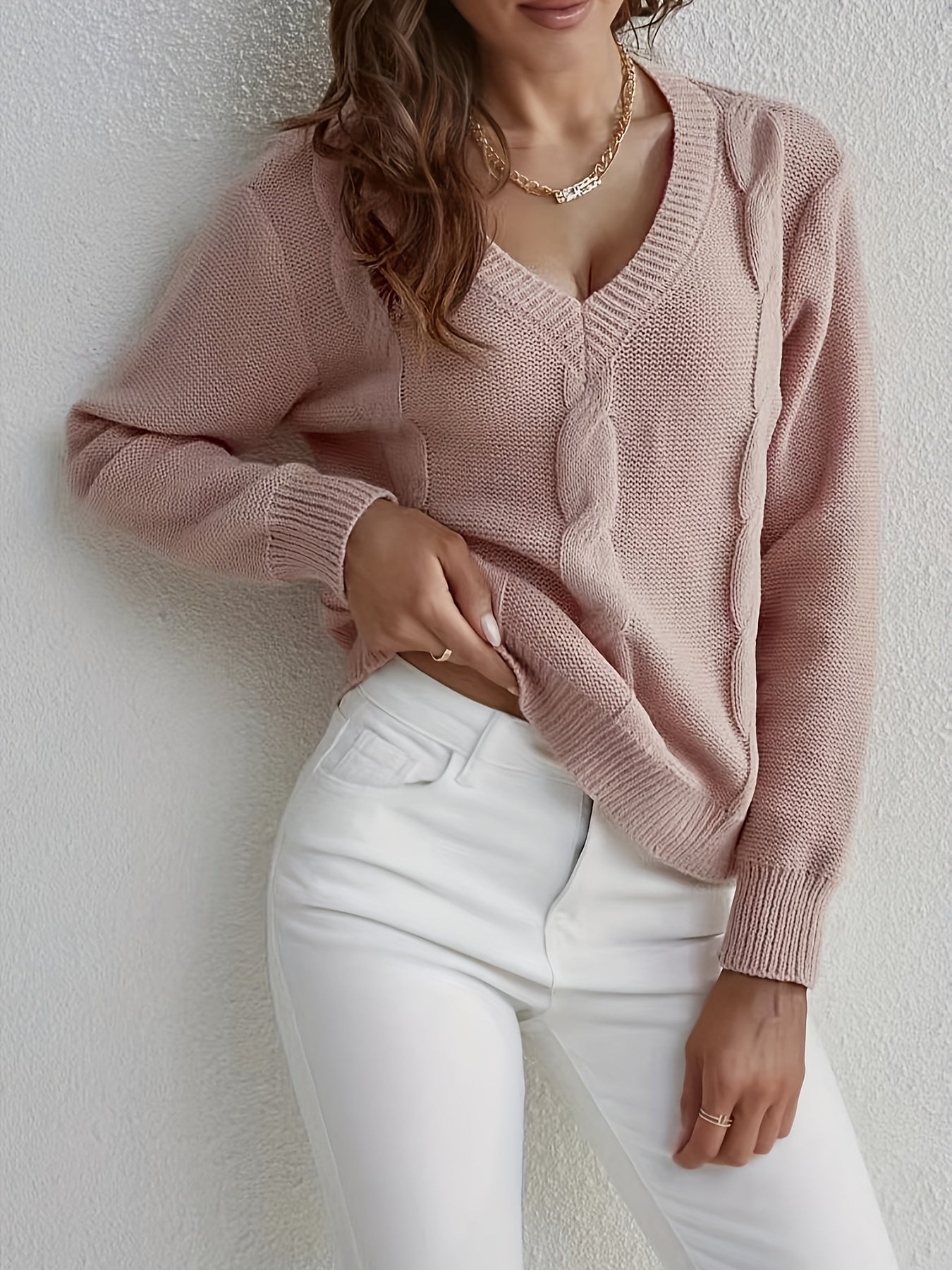 Pull tricoté avec col en V
